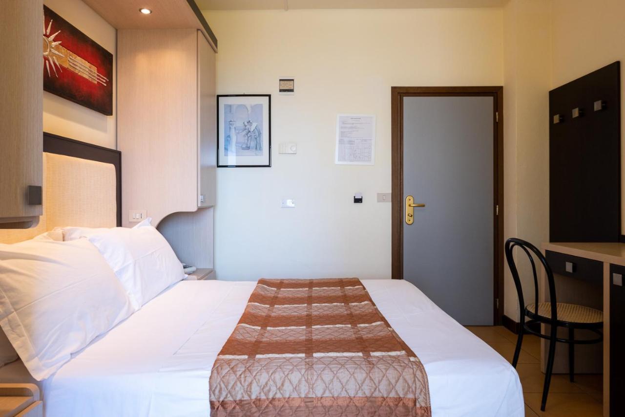 Hotel City Rimini Exterior foto